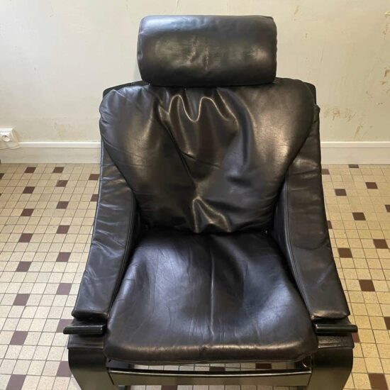 Remise en état fauteuil, Cuir sanglage à l’origine, soins et pigmentation du Cuir couleur d’origine